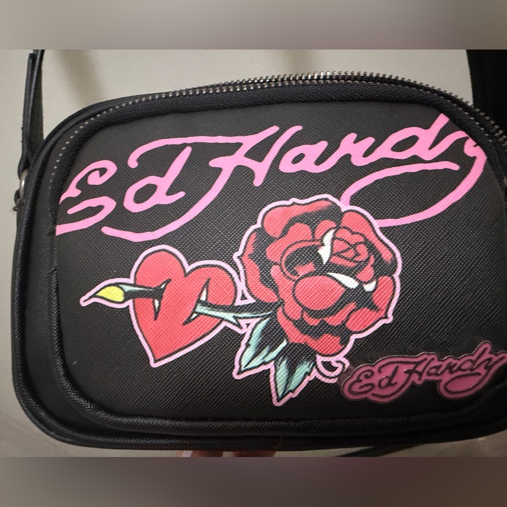 Ed Hardy Black Crossbody Bag with Pink Rose Design - Picture 4 of 9